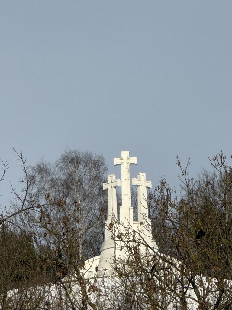 Pomnik na Górze Trzykrzyskiej w Wilnie
