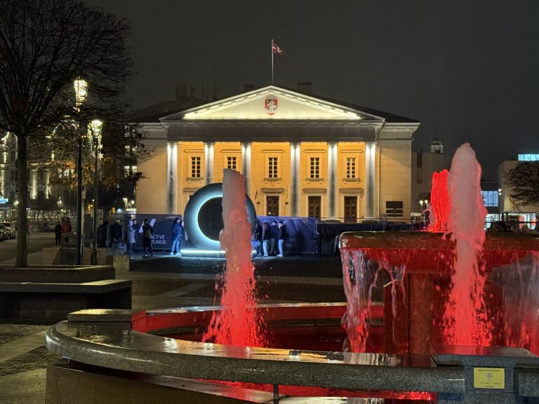 Ratusz i plac Ratuszowy w Wilnie