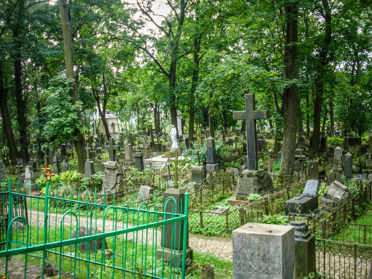 Bernardyński cmentarz