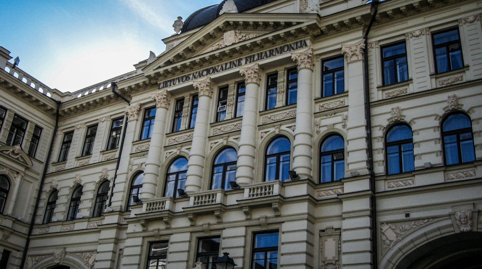 Wilno budynek Filharmonii Narodowej